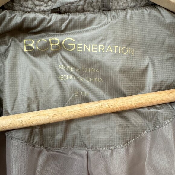 BCBGeneration Quilted Puffer Jacket Womens Nylon Mid Length Faux Fur Trim Size S - Picture 4 of 12